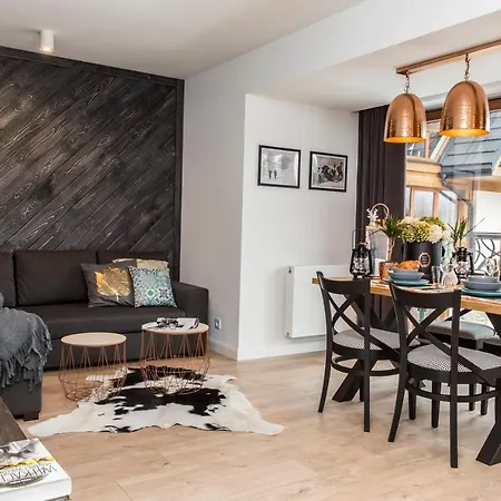 Apartmán Udanypobyt Carmen *